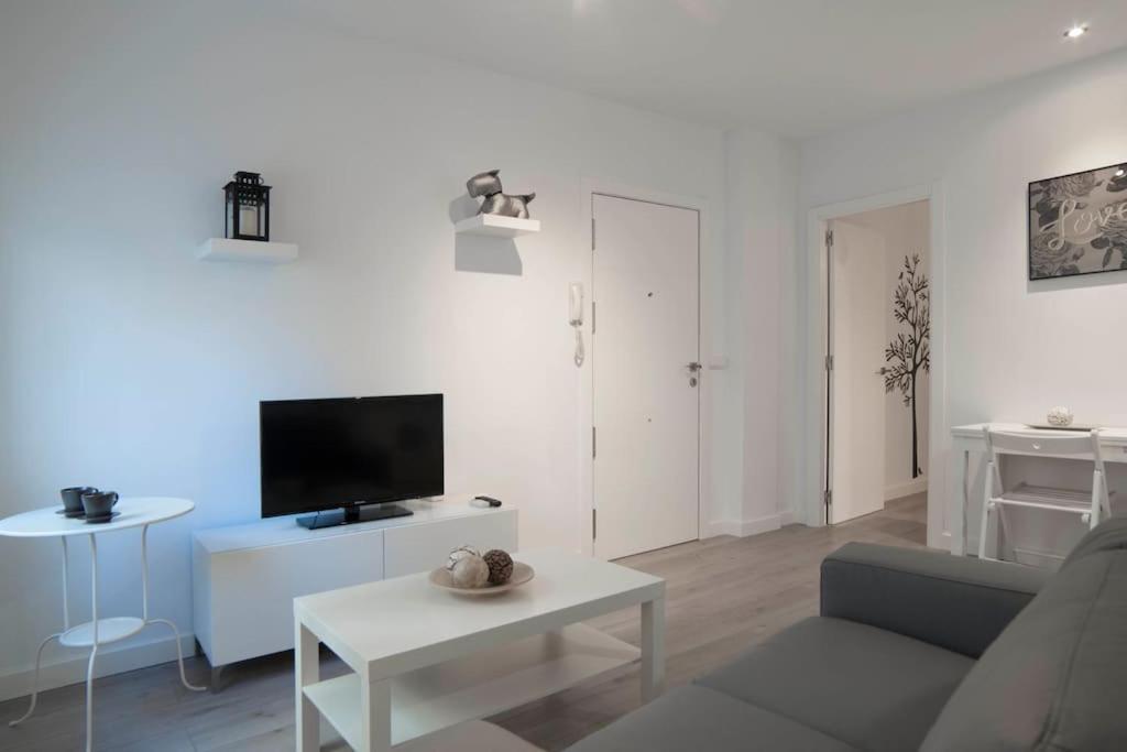 Moderno Apartamento En Plaza Merced مالقة المظهر الخارجي الصورة