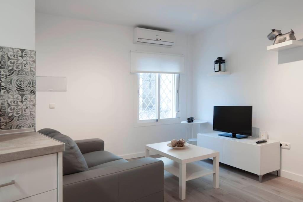 Moderno Apartamento En Plaza Merced مالقة المظهر الخارجي الصورة