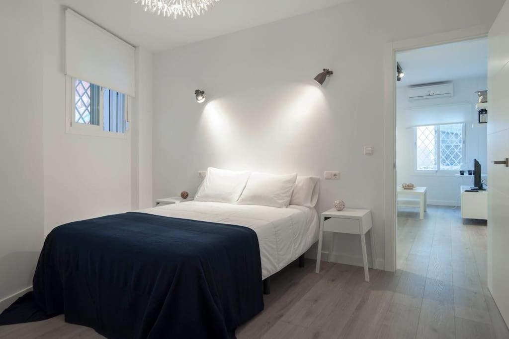 Moderno Apartamento En Plaza Merced مالقة المظهر الخارجي الصورة